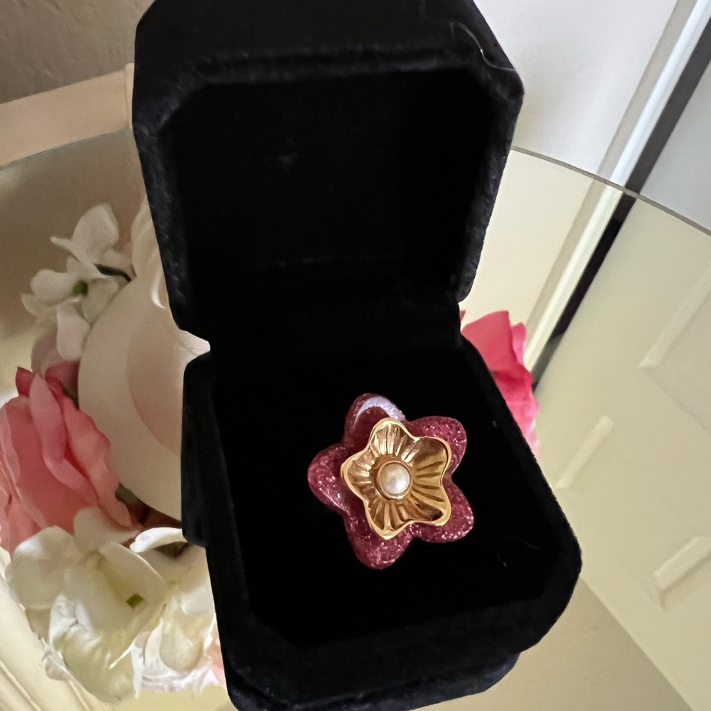 Coach Flower Ring - Picture 8 of 9